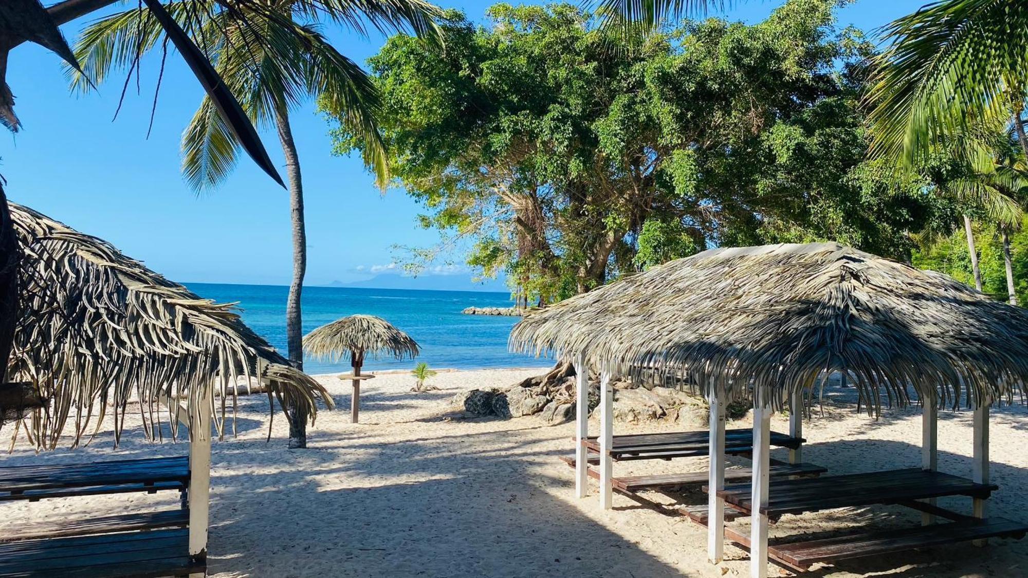 Brin D'Ile Anse Des Rochers Vue Mer A 50 M De La Plage Et Piscine Saint-Francois  Exterior photo